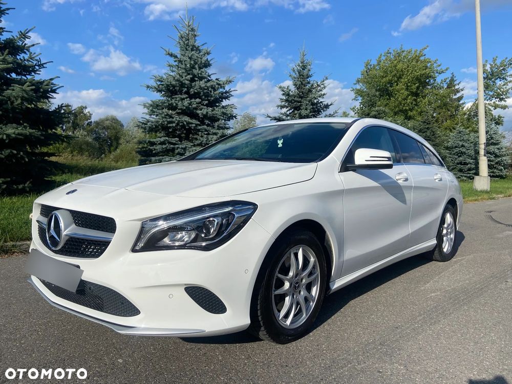 Mercedes-Benz CLA 180 7G-DCT - 1