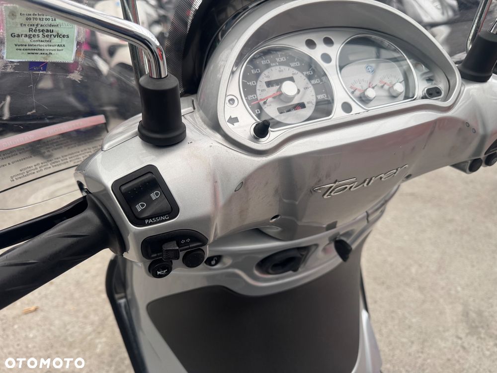 Piaggio Beverly - 24