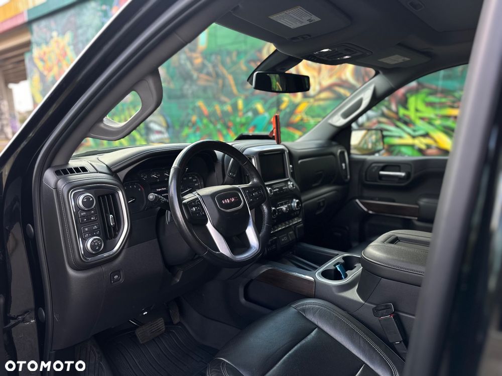 GMC Sierra - 22