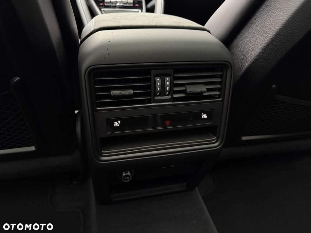 Porsche Cayenne - 13