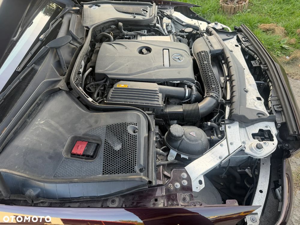 Mercedes-Benz Klasa E 200 9G-TRONIC AMG Line - 21