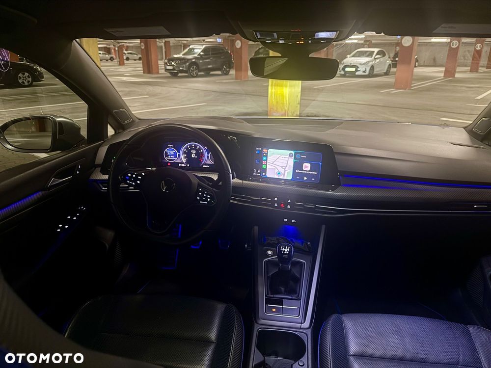 Volkswagen Golf - 10