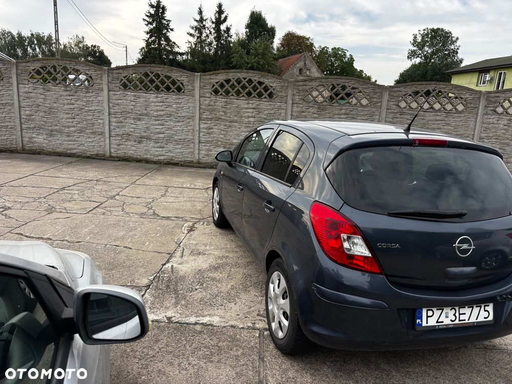 Opel Corsa 1.2 16V Cosmo - 5