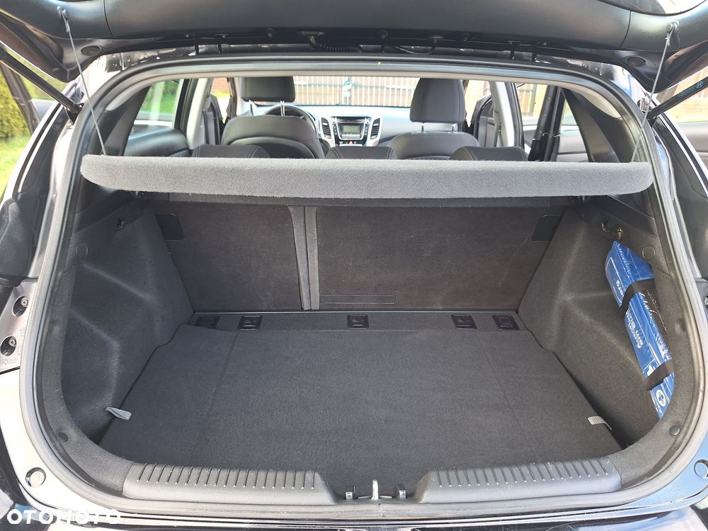 Hyundai i30 1.4 Classic EU5 - 11