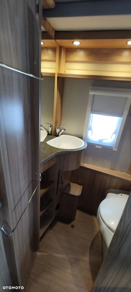 Hymer-Eriba Mover 6 osobowa - 15