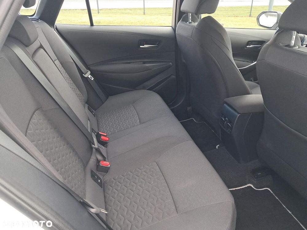 Toyota Corolla 1.8 Hybrid Comfort - 11