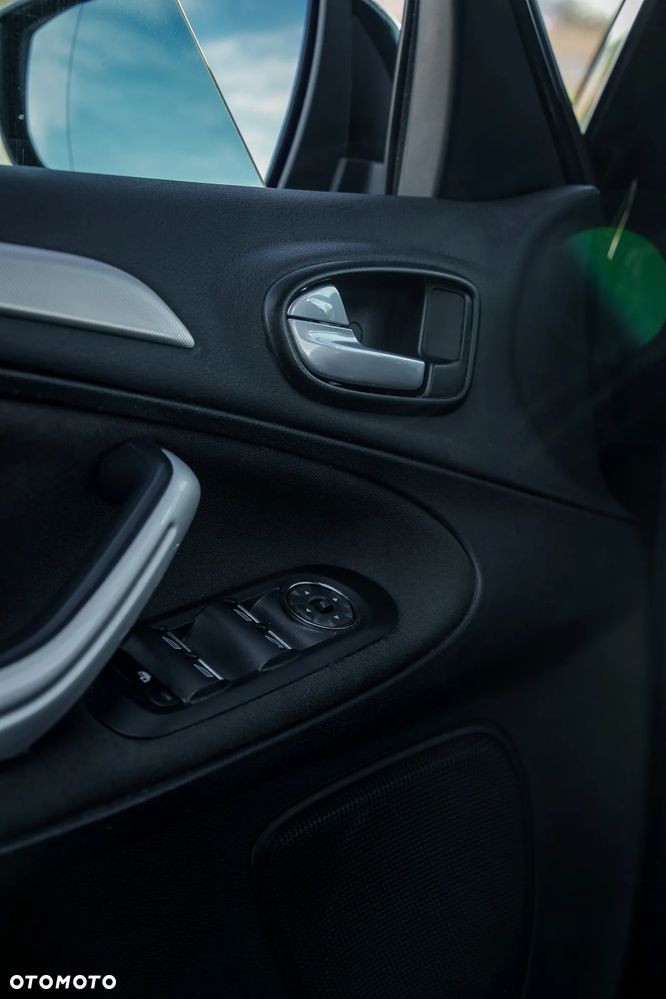 Ford Galaxy - 28