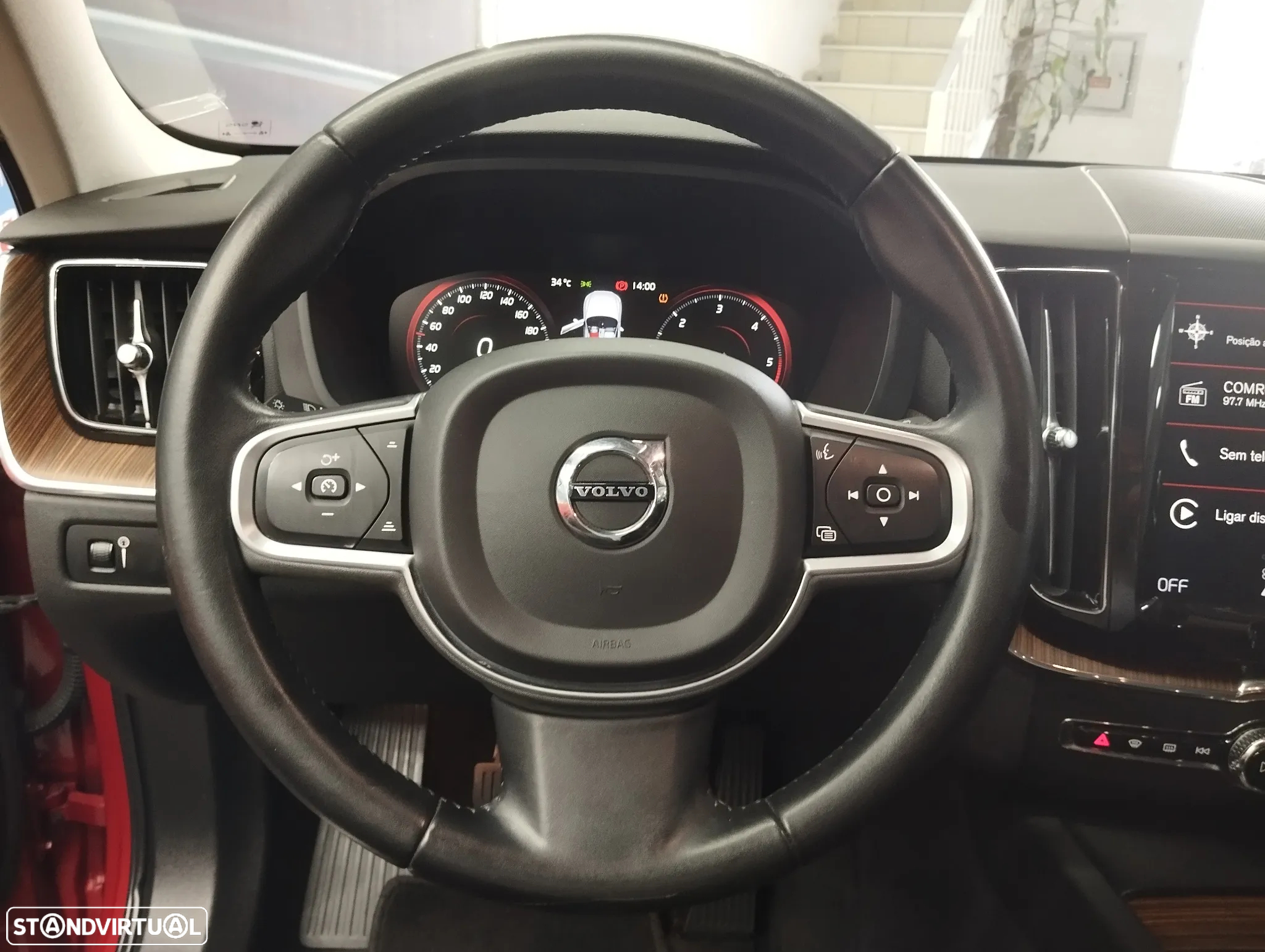Volvo XC 60 2.0 D3 Momentum Plus - 23