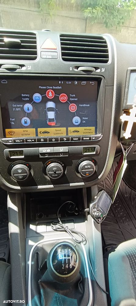 Volkswagen Golf 2.0 TDI Comfortline DPF - 17