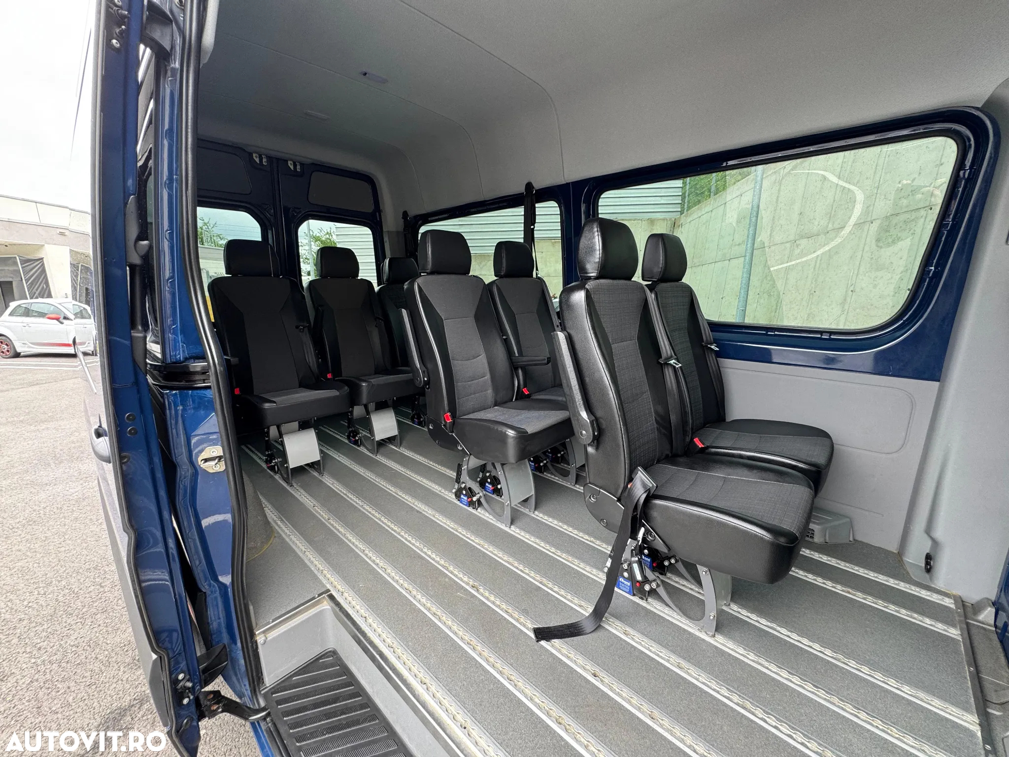 Mercedes-Benz Sprinter 313 CDI (BlueTec) 906.233 7G-TRONIC Plus - 12