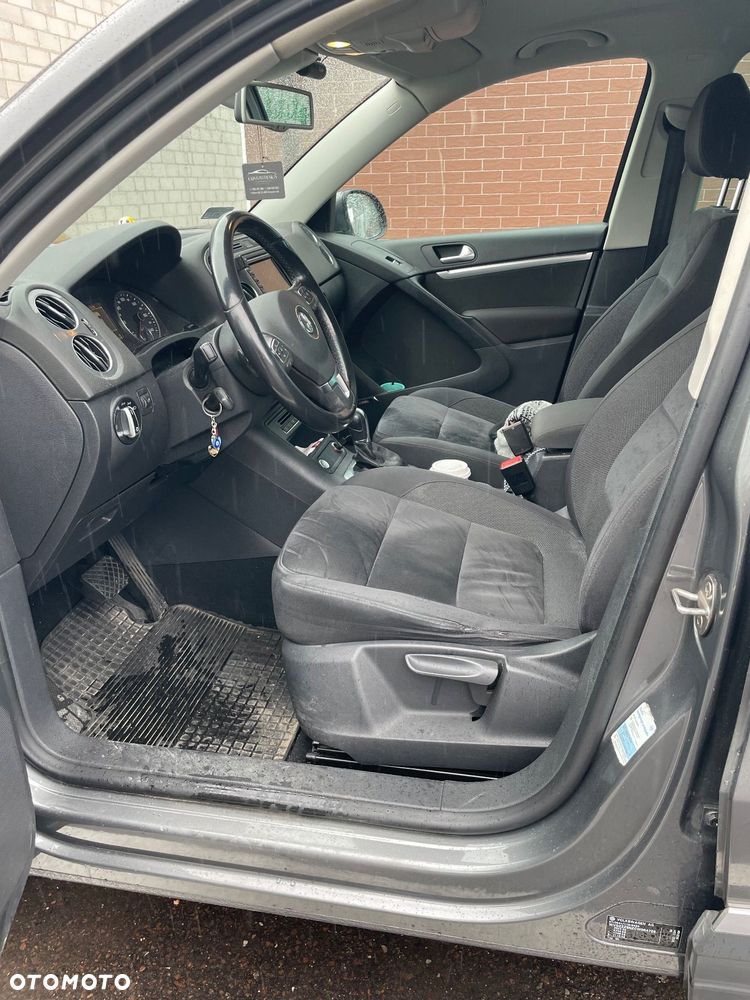Volkswagen Tiguan - 12