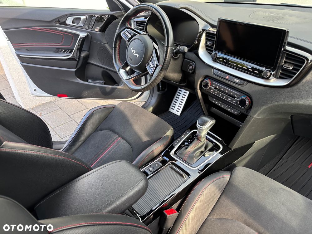 Kia ProCeed - 9