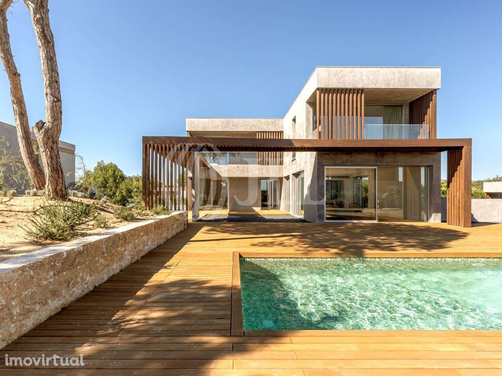 Moradia T4+1 com piscina na Quinta da Marinha Cascais - Grande imagem: 2/35
