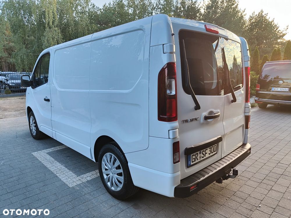 Renault Trafic - 32