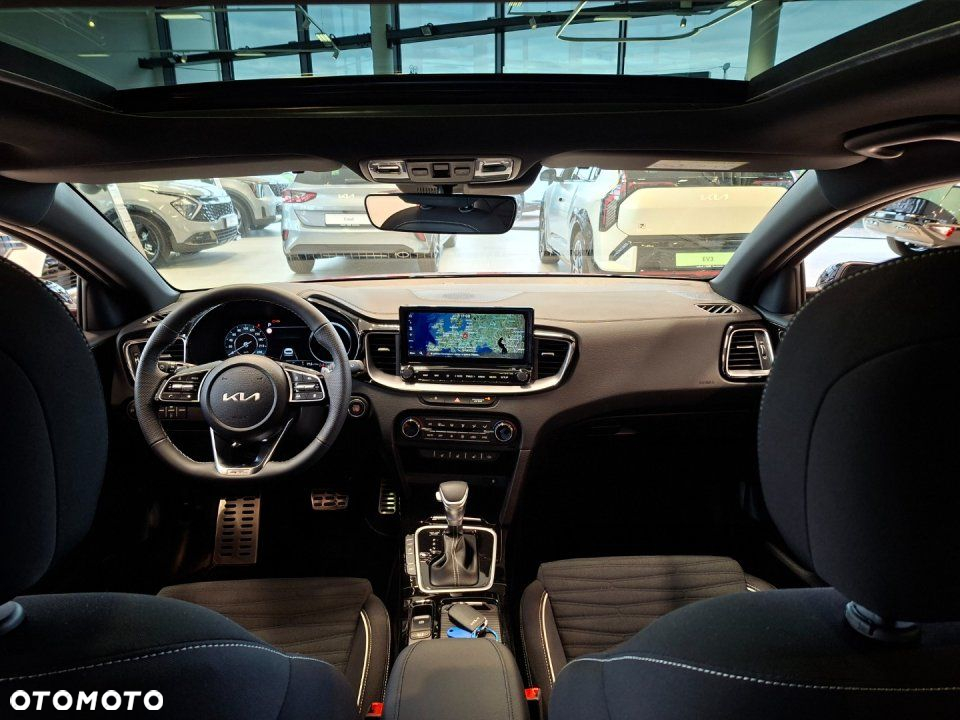 Kia ProCeed - 15