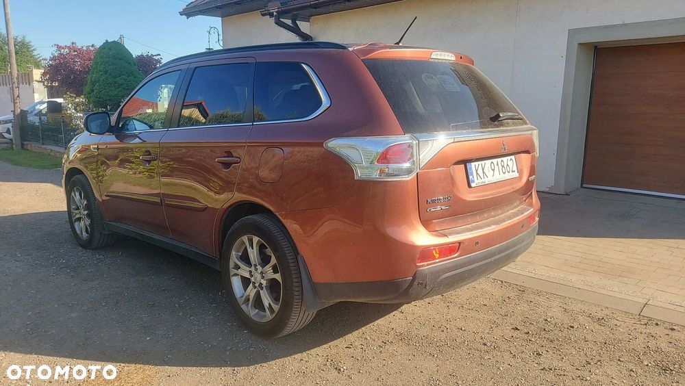 Mitsubishi Outlander 2.2 DID Intense + - 4