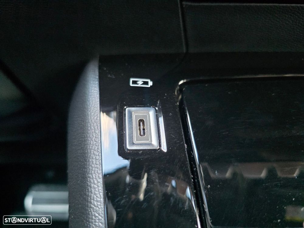 Peugeot 2008 1.2 PureTech GT EAT8 - 20