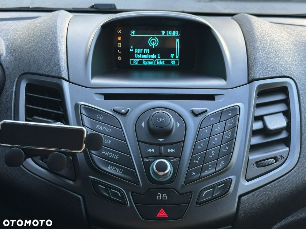 Ford Fiesta - 19