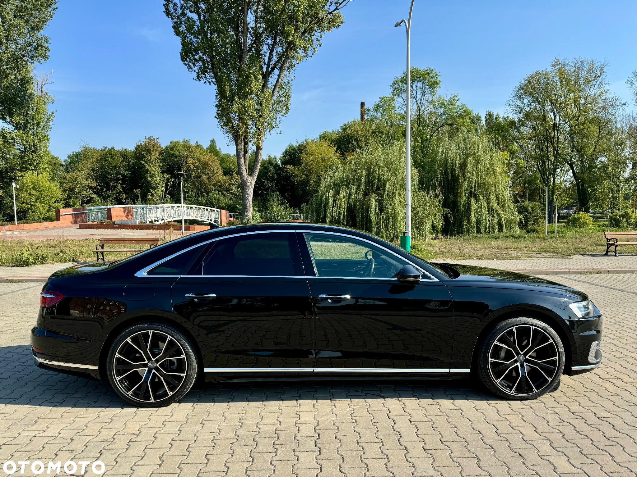 Audi A8 - 7
