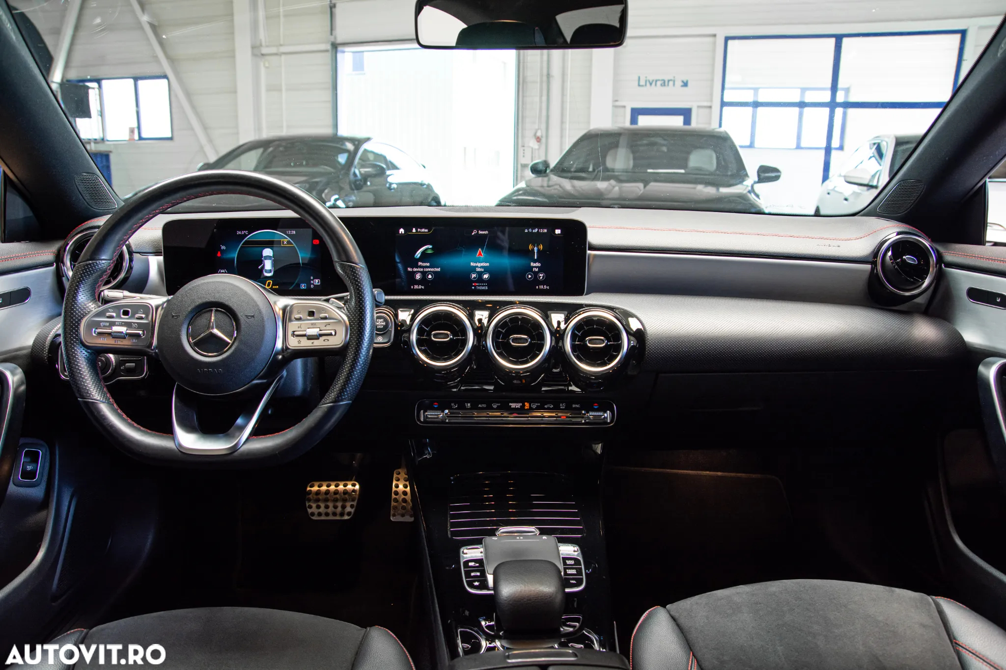 Mercedes-Benz CLA - 33