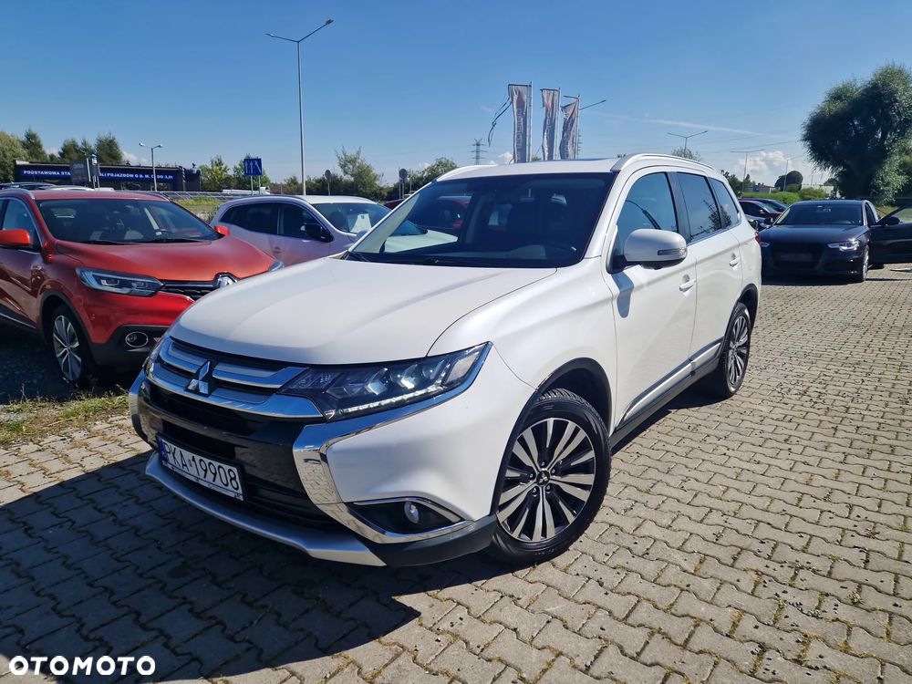 Mitsubishi Outlander 2.0 2WD CVT Diamant - 1