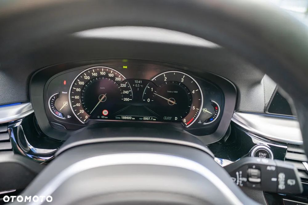 BMW Seria 5 520d M Sport Edition - 38