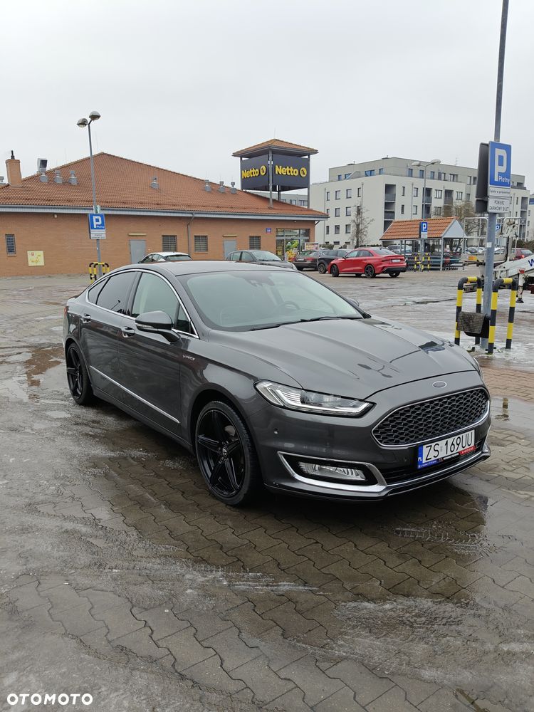 Ford Mondeo 2.0 EcoBoost STart-Stopp Autom Vignale - 3