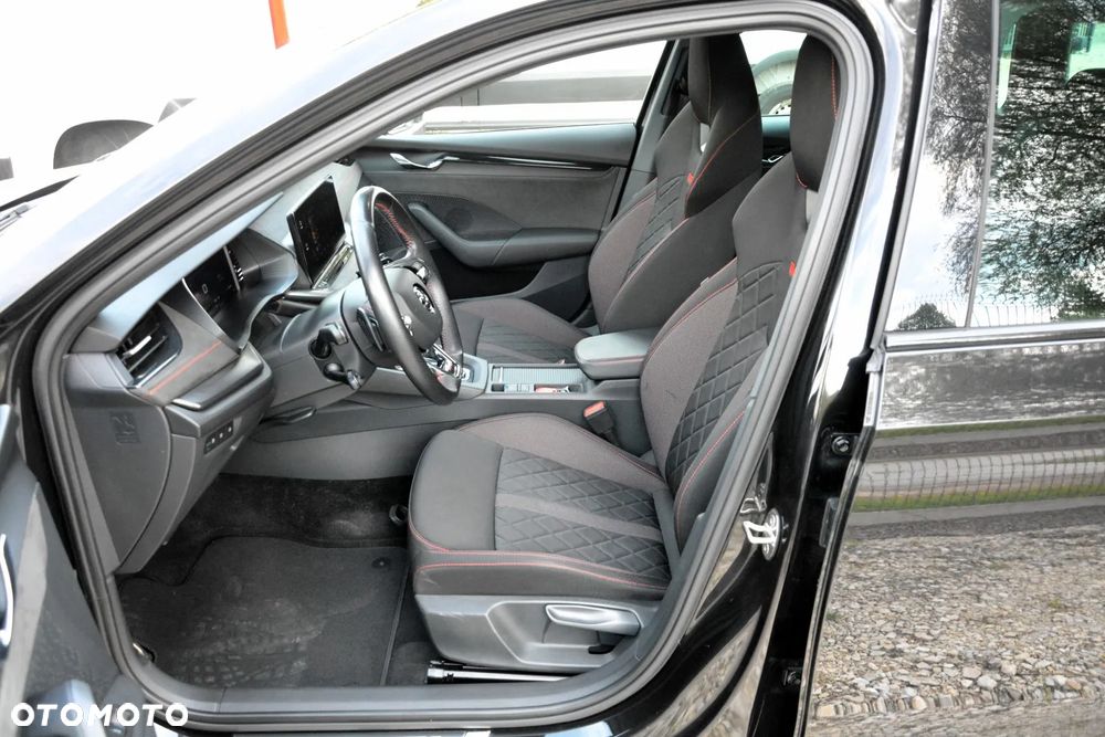 Skoda Octavia 2.0 TSI GPF RS 245 DSG - 9