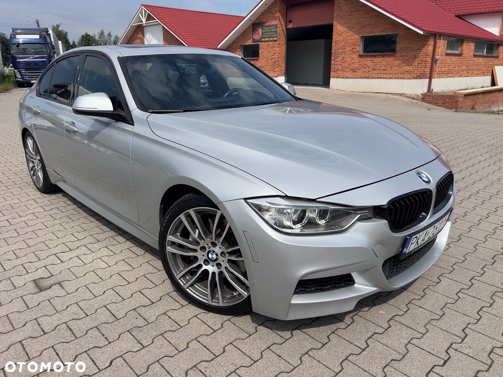 BMW Seria 3 335i Sport-Aut Luxury Line - 35