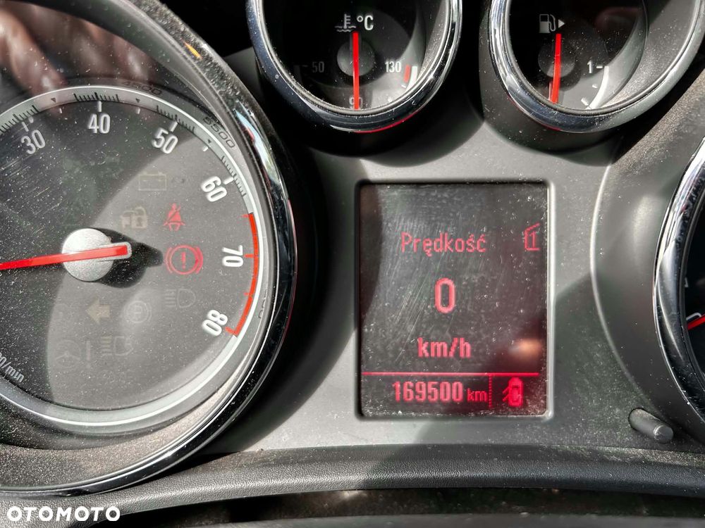 Opel Astra 2013 photo 3