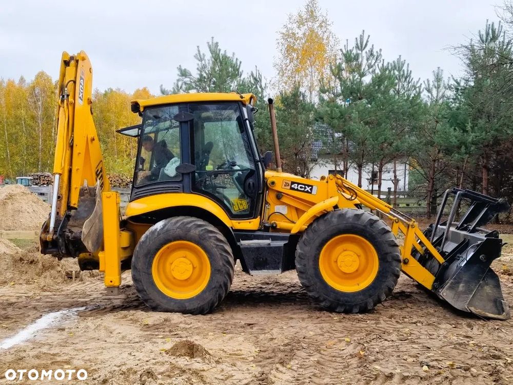 JCB 4CX - 7