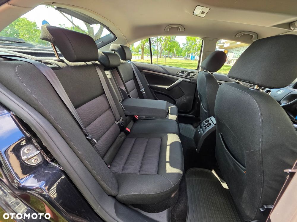 Skoda Octavia 2.0 TDI Ambiente - 25