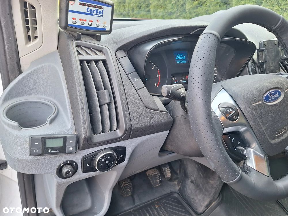 Ford Transit - 22