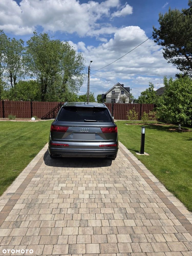 Audi Q7 - 3