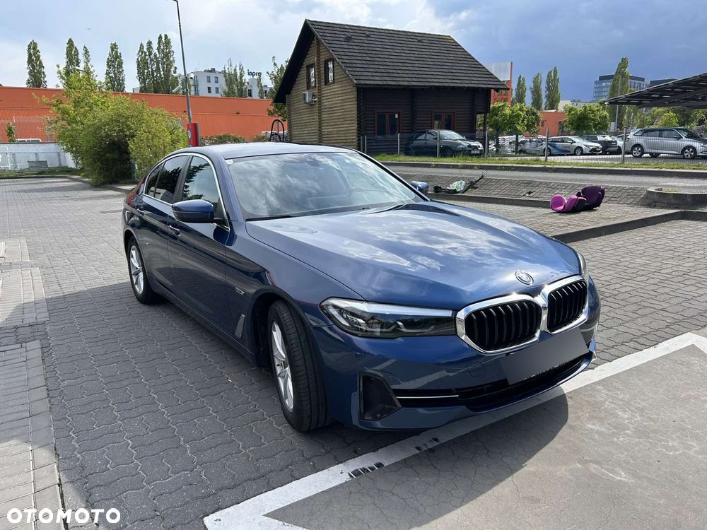 BMW Seria 5 520e - 1