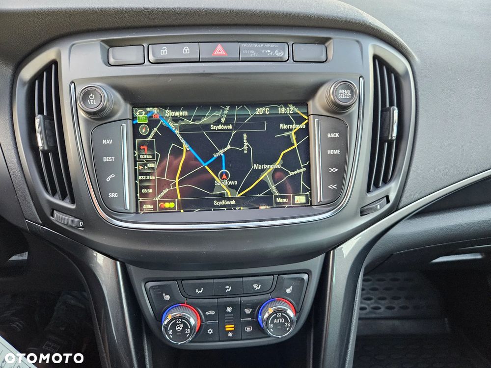 Opel Zafira 2.0 D (CDTI ecoFLEX) Start/Stop Business Innovation - 16