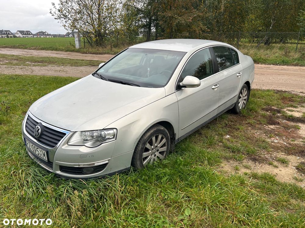Volkswagen Passat 1.8 TSI Comfortline - 1