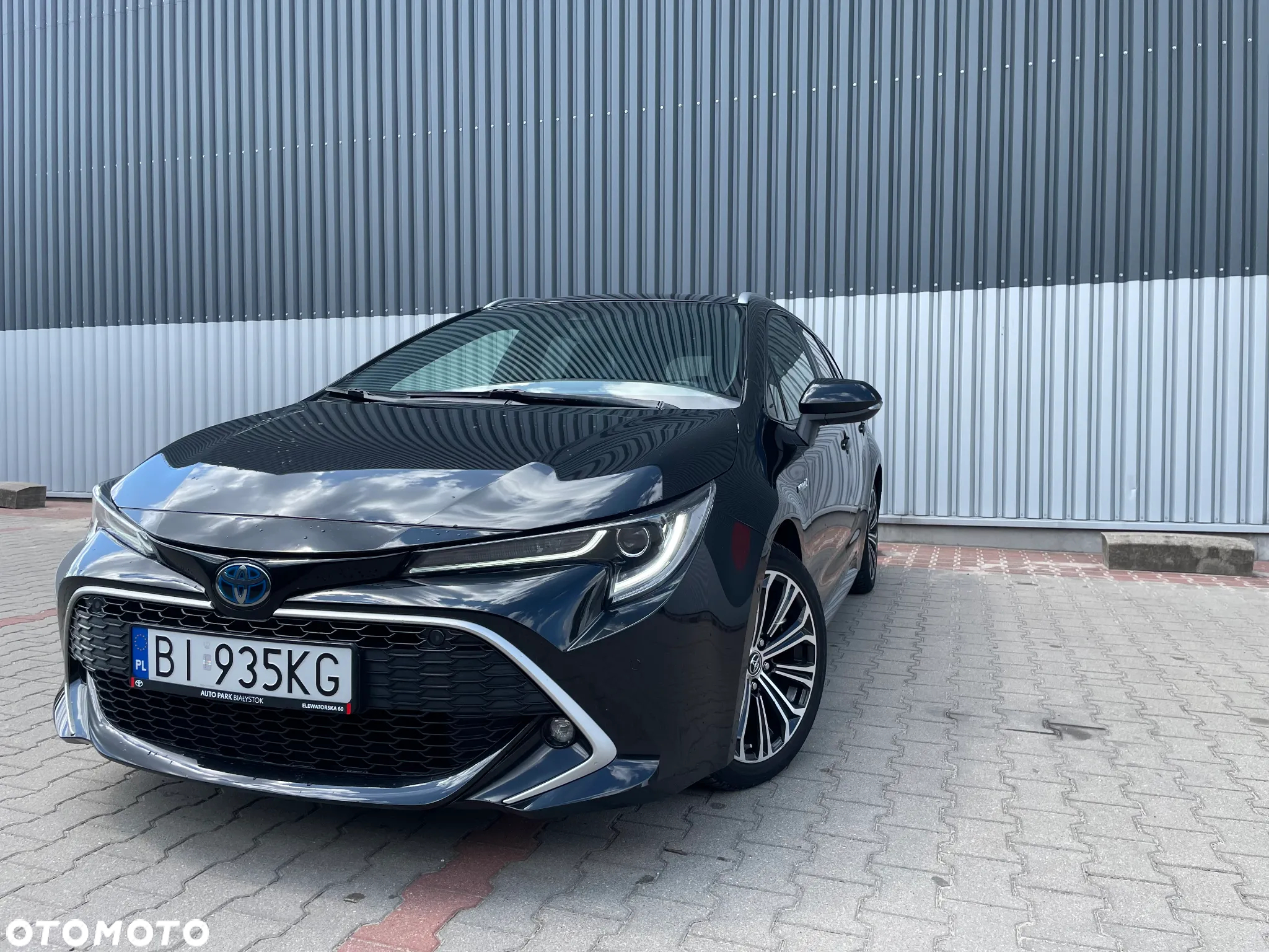 Toyota Corolla 1.8 Hybrid Comfort - 8