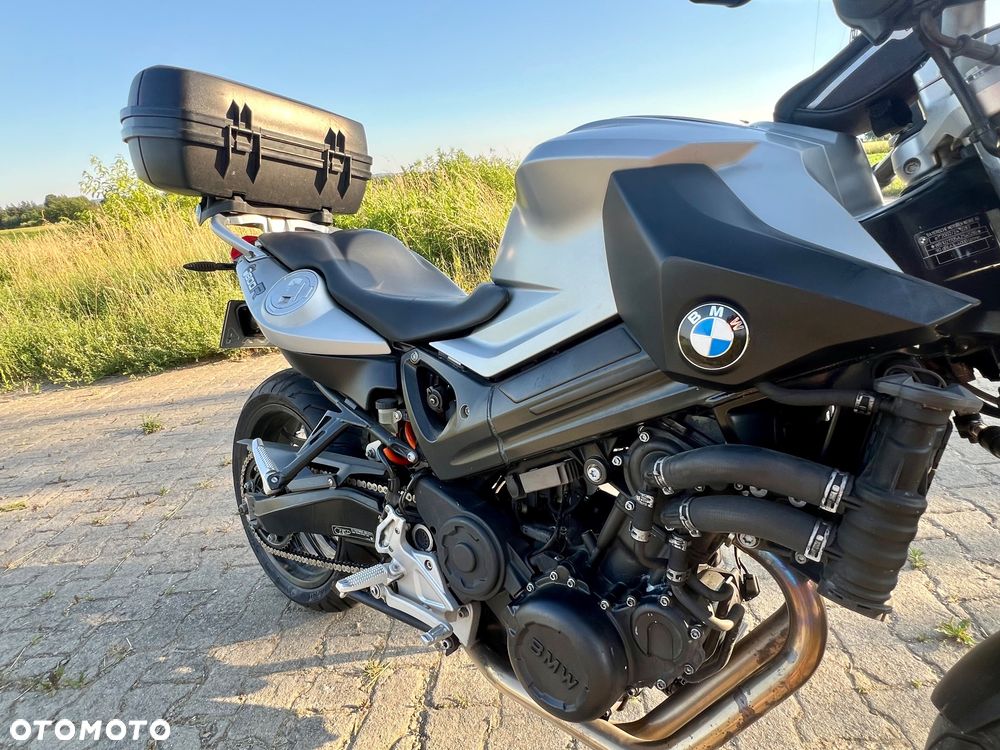 BMW F - 8