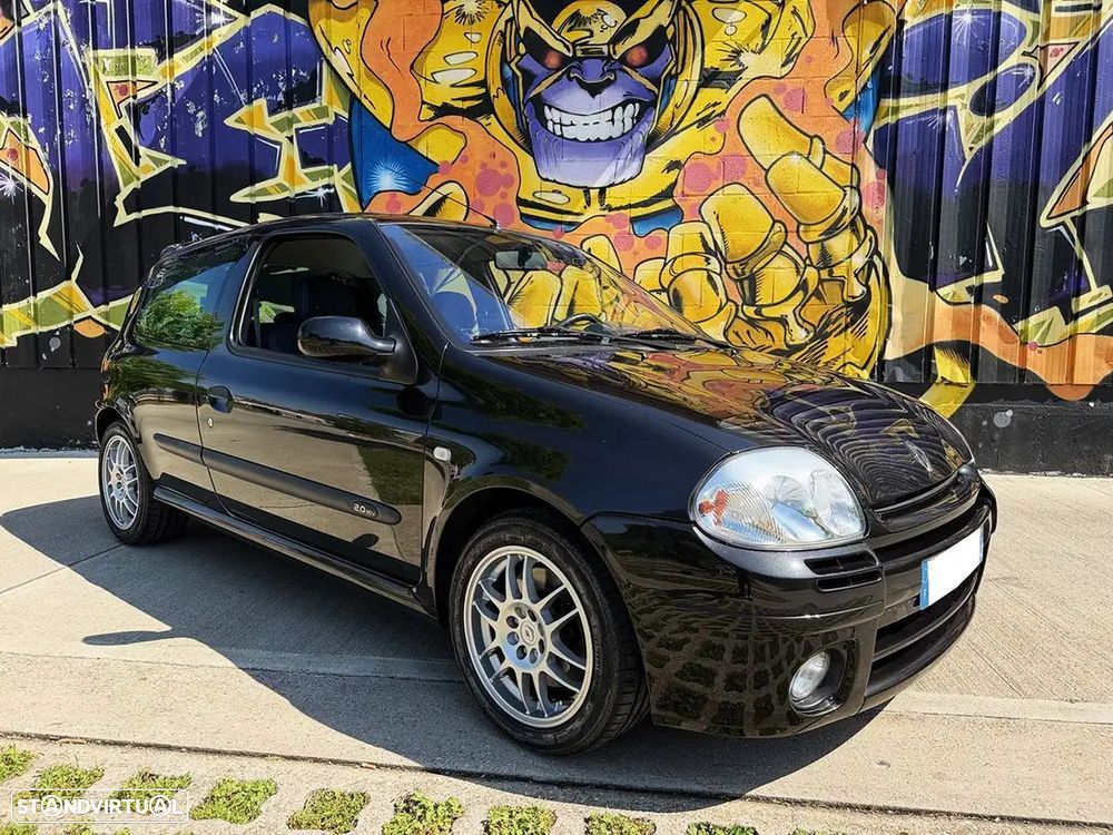 Renault Clio Sport Tourer - 17