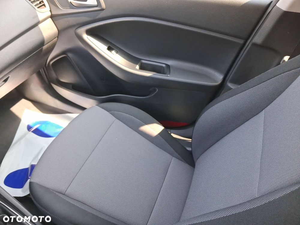 Hyundai i20 blue 1.2 Classic - 20