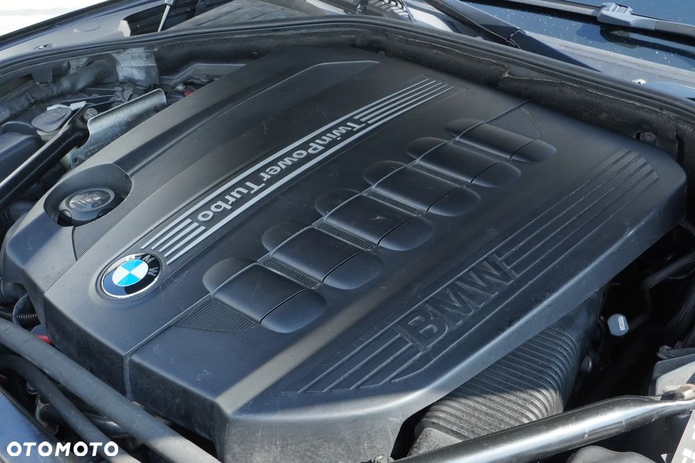 BMW Seria 7 740d xDrive - 33