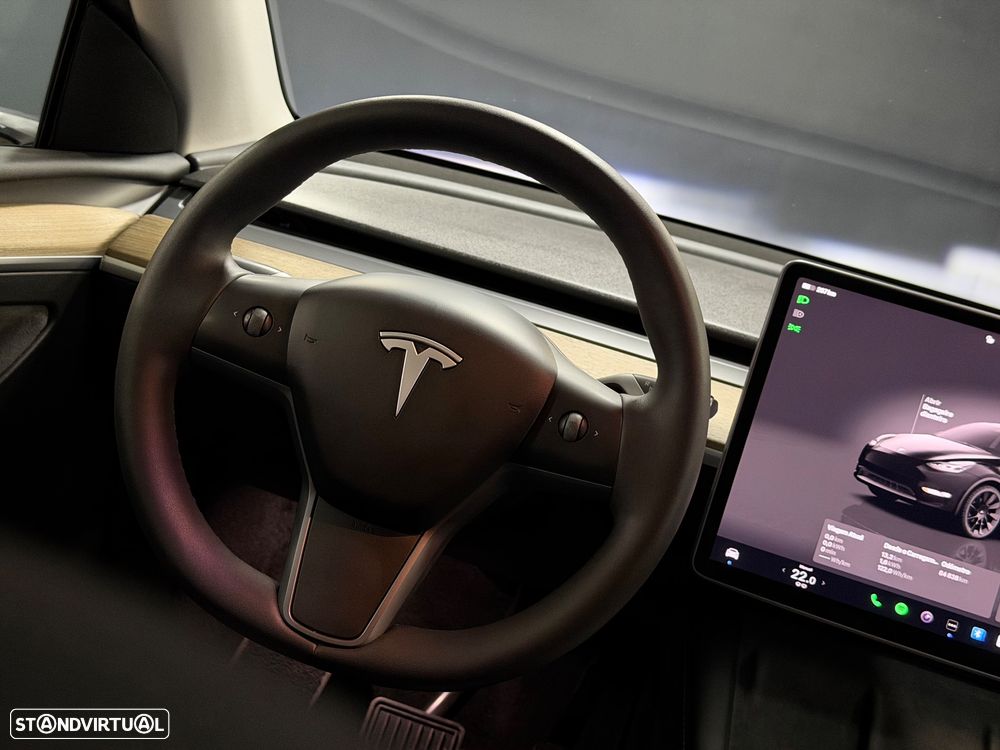 Tesla Model Y Long Range Tração Integral - 18