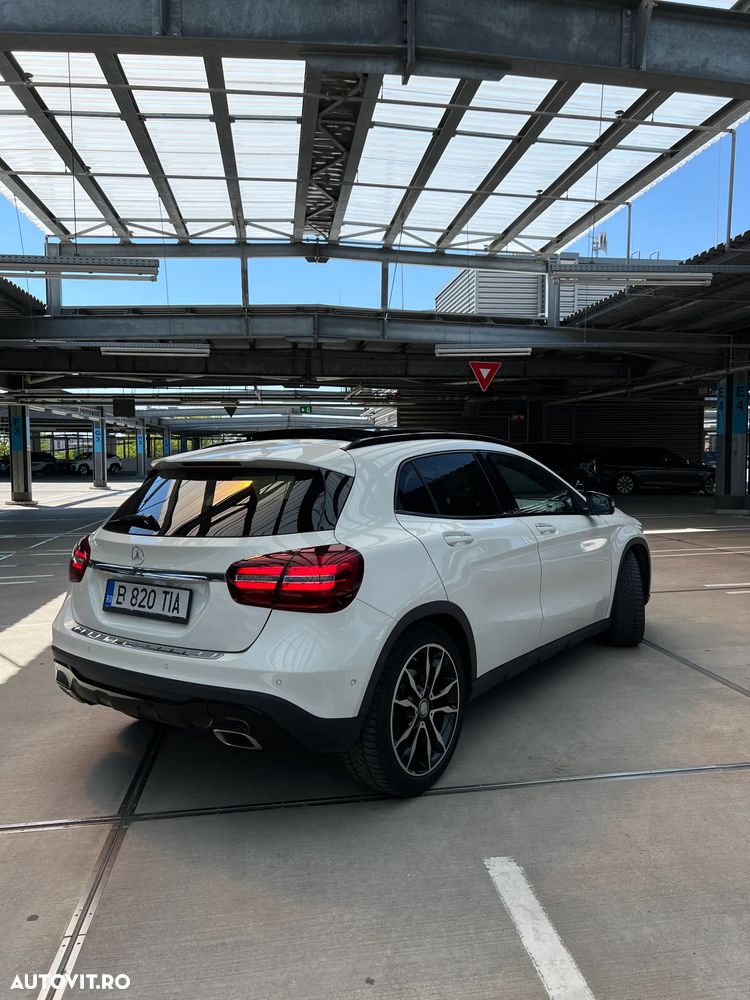 Mercedes-Benz GLA - 4