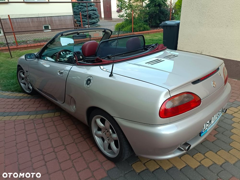 Rover MG - 3