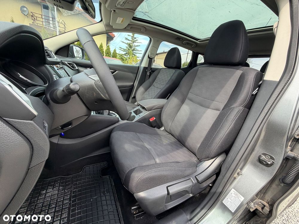 Nissan Qashqai 1.6 DIG-T N-Connecta - 36