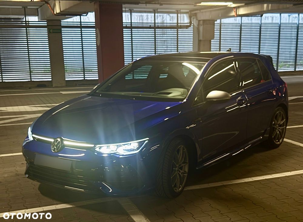 Volkswagen Golf - 2