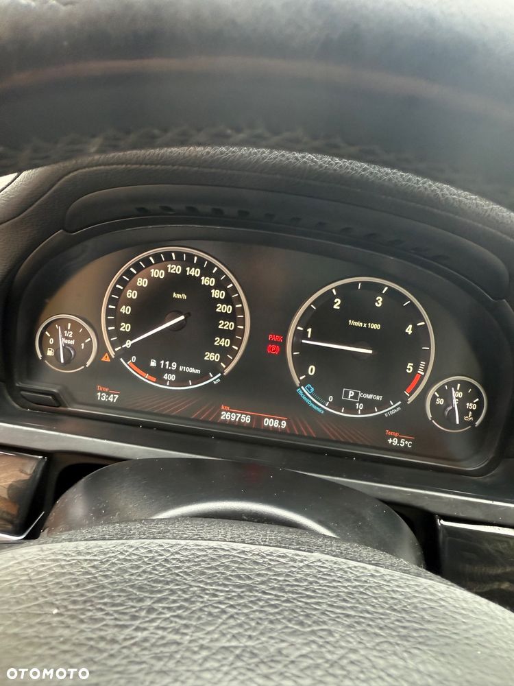 BMW Seria 7 740d xDrive - 11