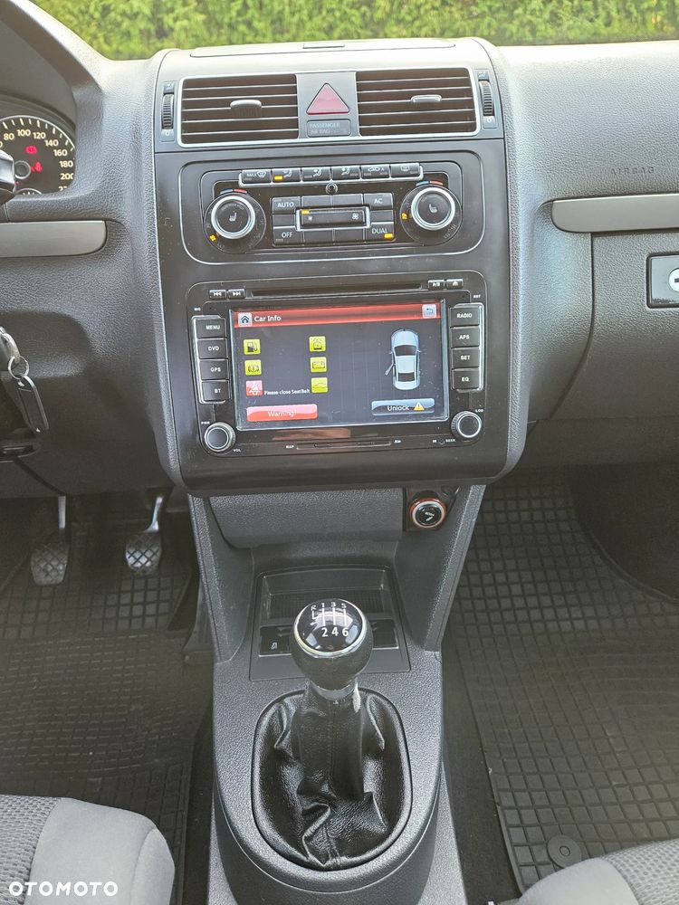 Volkswagen Touran 1.6 TDI DPF BlueMotion Technology Life - 8