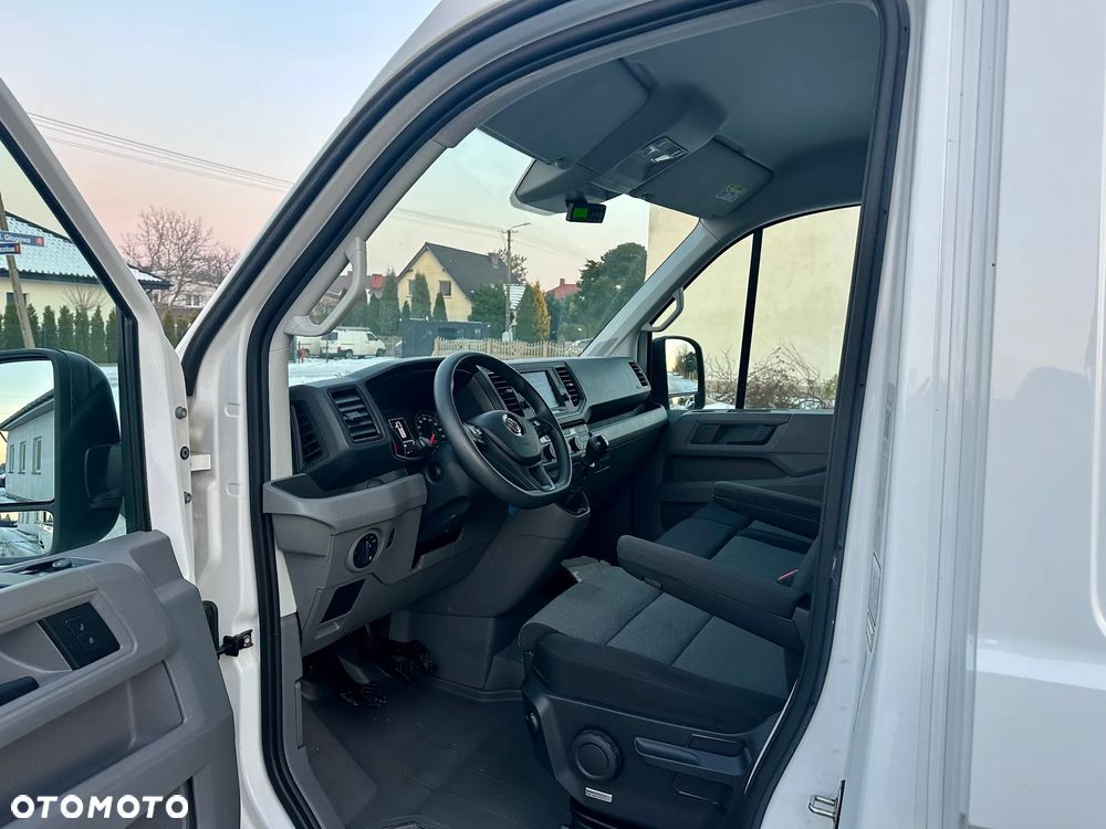 Volkswagen Crafter - 11